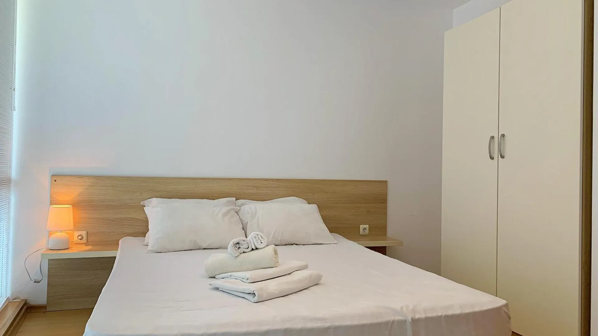 Апартаменти Блу Стар Кабакум - Apartments Blue Star Cabacum Warna