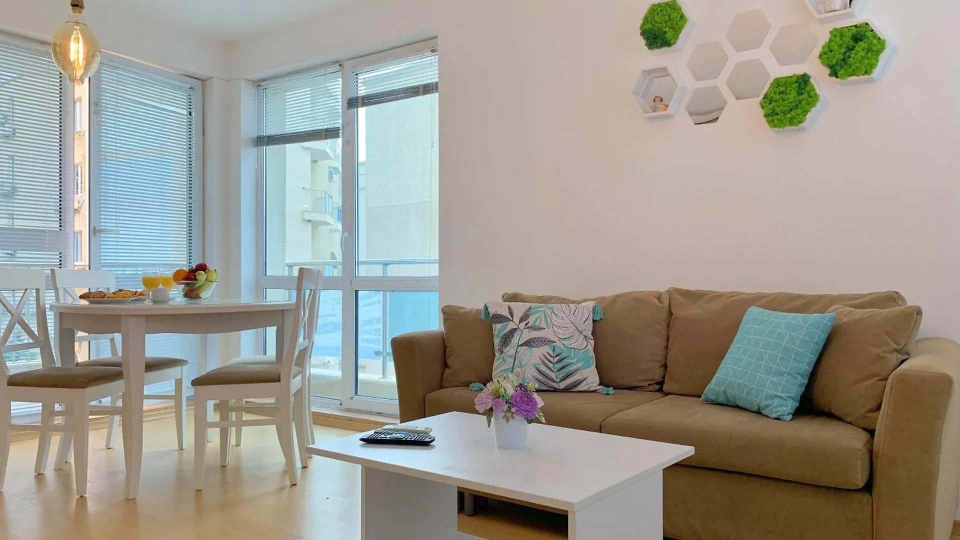 Апартаменти Блу Стар Кабакум - Apartments Blue Star Cabacum Warna Bułgaria