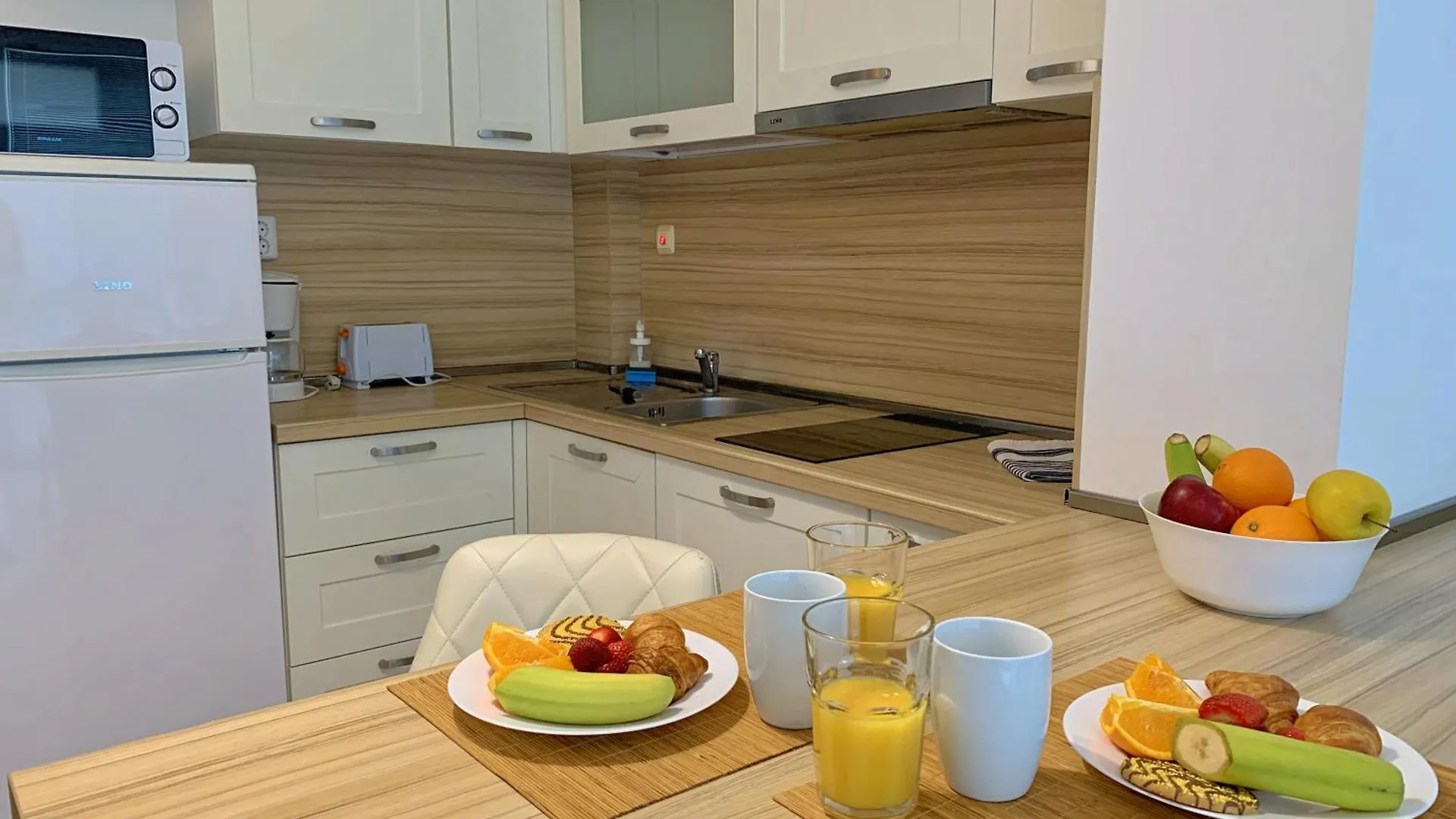 Апартаменти Блу Стар Кабакум - Apartments Blue Star Cabacum Warna