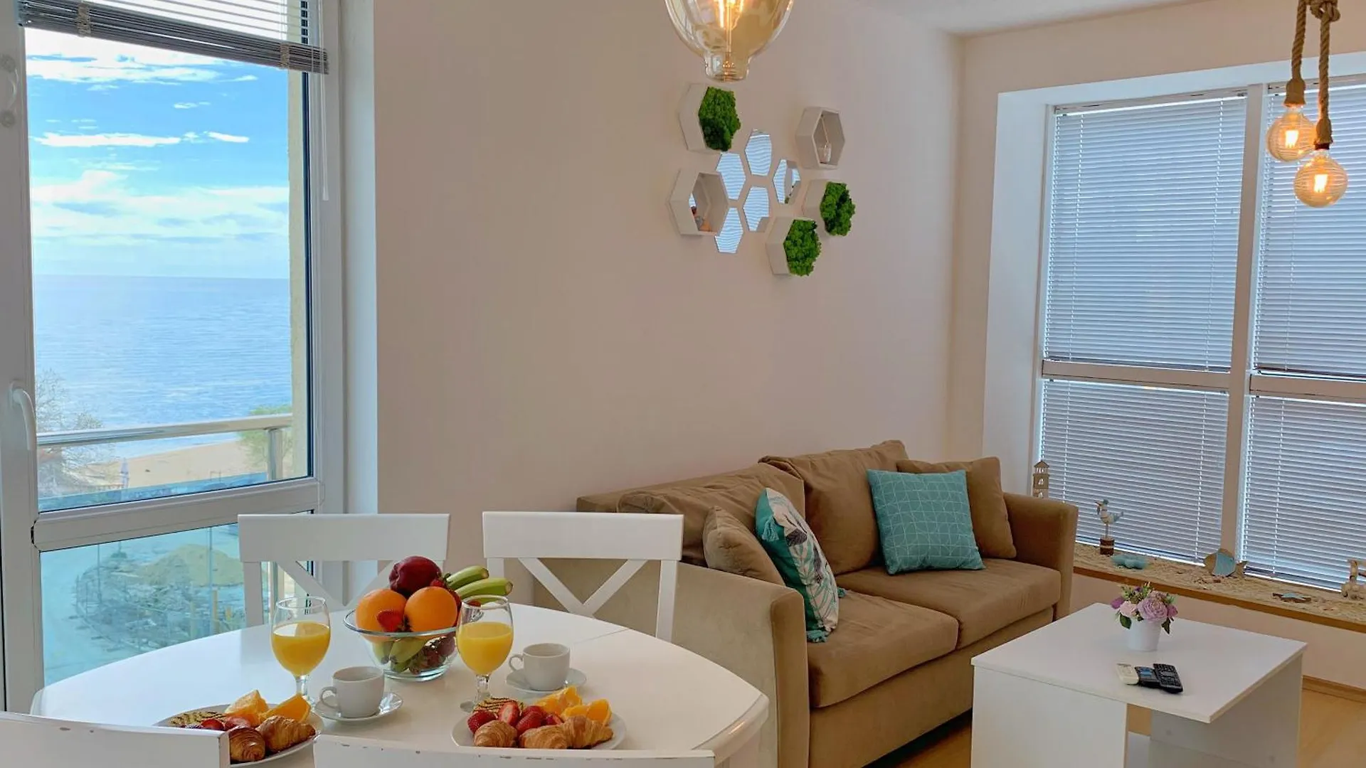 Апартаменти Блу Стар Кабакум - Apartments Blue Star Cabacum Warna