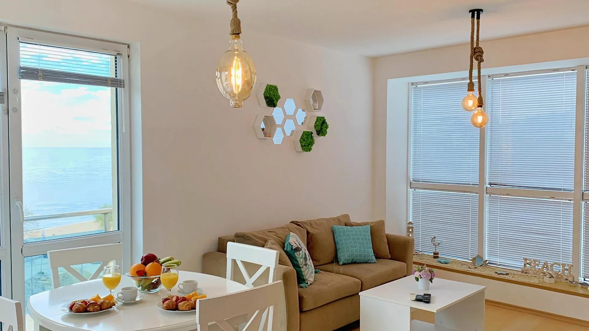 Апартаменти Блу Стар Кабакум - Apartments Blue Star Cabacum Warna