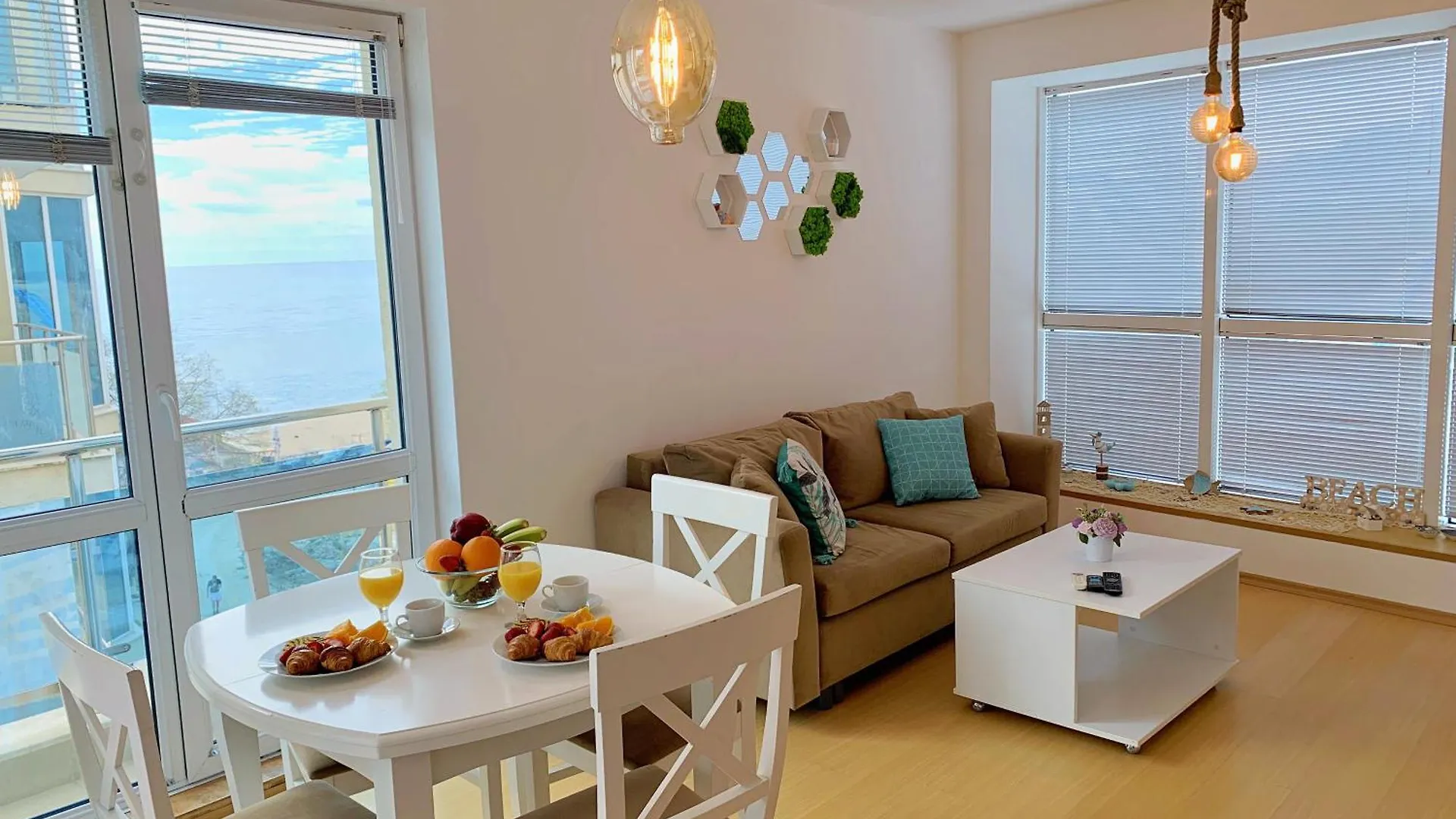 Апартаменти Блу Стар Кабакум - Apartments Blue Star Cabacum Warna